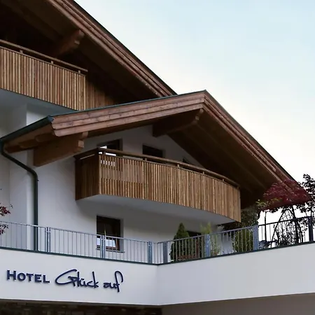 Hotel&Suites Glück Auf-2