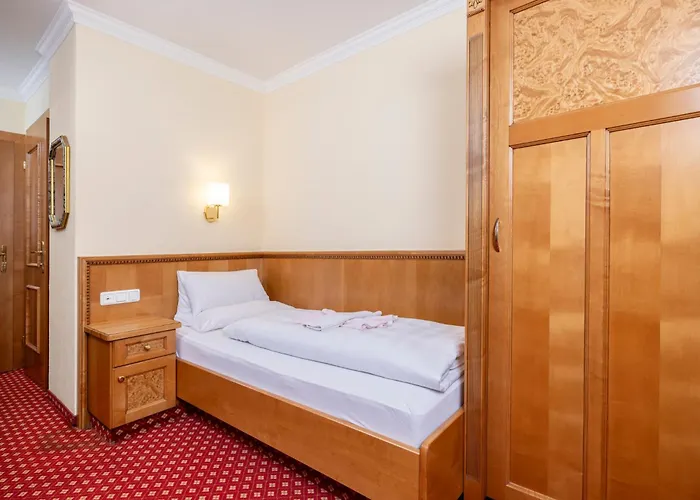 Hotel-Pension Strolz